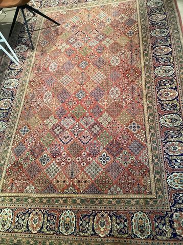 Tapijt ( Indisch handgeknoopt) beschikbaar voor biedingen