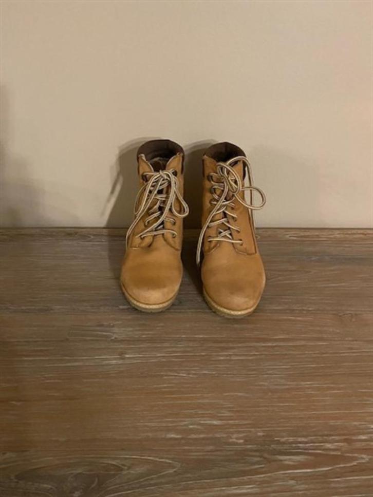 Damesschoenen – Merk Tamaris, Kleding | Dames, Schoenen, Zo goed als nieuw, Lage of Enkellaarzen, Beige, Ophalen of Verzenden