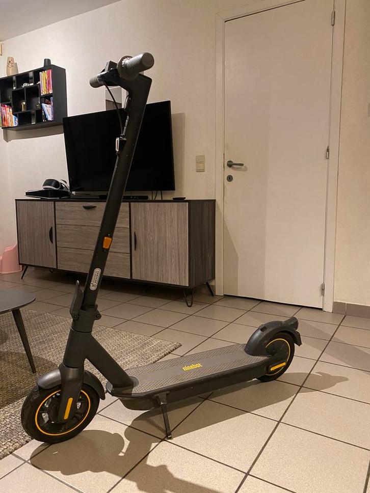 Ninebot Max G30 II, Fietsen en Brommers, Steps, Zo goed als nieuw, Elektrische step (E-scooter), Ophalen