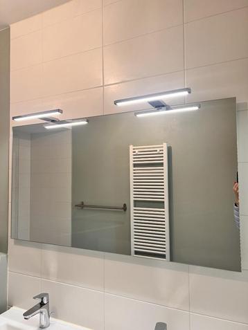 miroir salle de bains avec cadre + éclairage beschikbaar voor biedingen