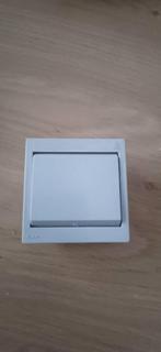 Niko serie-wisselschakelaar PR 80, Doe-het-zelf en Bouw, Elektriciteit en Kabels, Ophalen of Verzenden, Zo goed als nieuw, Schakelaar