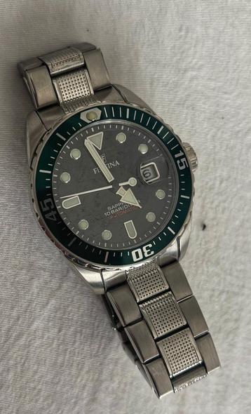 FESTINA HEREN ZWART STAAL HORLOGE en TOMMY HILFIGER HOLOGE beschikbaar voor biedingen