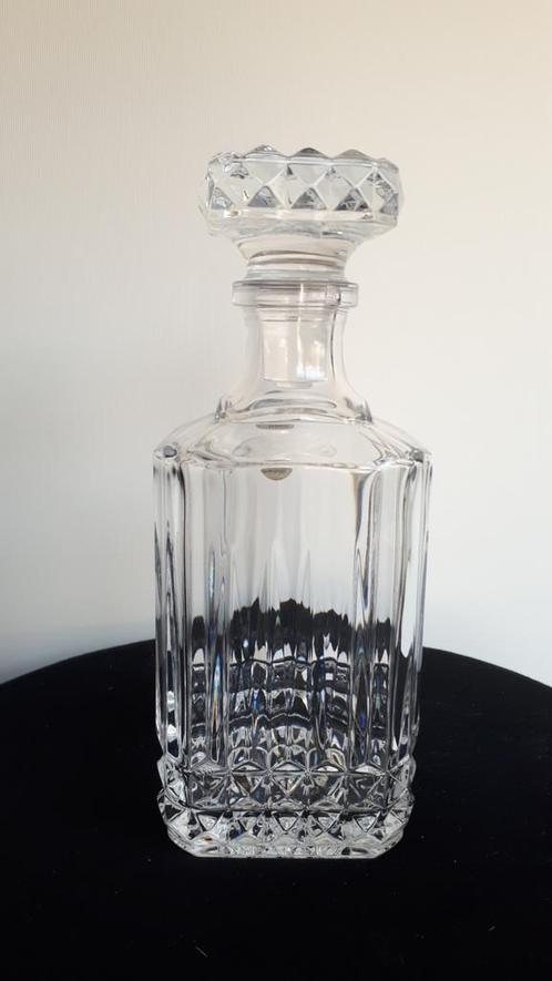 Carafe à whisky en cristal Cristal d'Arques, Antiquités & Art, Antiquités | Verre & Cristal, Enlèvement ou Envoi