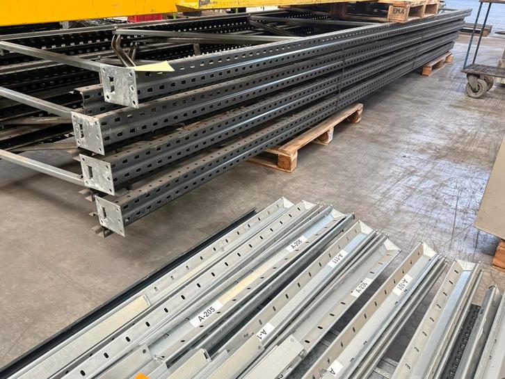 Palletstelling mooi materiaal 4 en 6 m hoog, Doe-het-zelf en Bouw, Metalen, Zo goed als nieuw, Ophalen