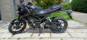 Honda CB125R (2024), Motoren, Motoren | Honda, Particulier, 125 cc, 11 kW of minder, 1 cilinder