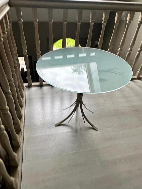 Jolie table d'appoint rustique 60cm de diamètre 58cm de haut, Maison & Meubles, Tables | Tables de salon, Utilisé, 50 à 75 cm