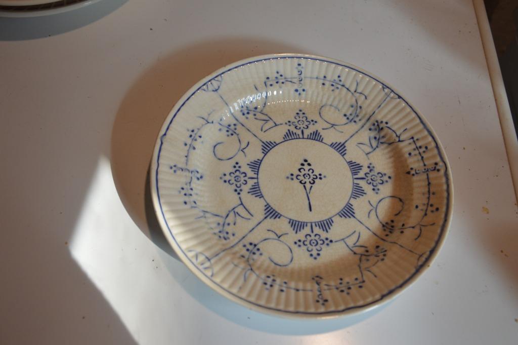 1 ASSIETTE BLEUE BOCH VINTAGE, Enlèvement