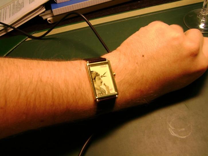 Titan Nebula Watch / Rohit Bal Collection / Akbar The Great, Bijoux, Sacs & Beauté, Montres | Hommes, Utilisé, Montre-bracelet