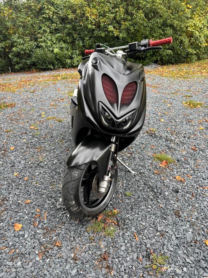Yamaha aerox classe b, Fietsen en Brommers, Scooters | Yamaha, Zo goed als nieuw, Aerox, Ophalen