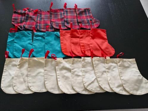 24 zelfgemaakte kerstsokjes te gebruiken als adventskalender, Diversen, Kerst, Ophalen of Verzenden