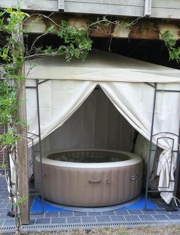 Jacuzzi intex plus alle toebehoren  beschikbaar voor biedingen