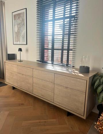 Dressoir en tv meubel beschikbaar voor biedingen