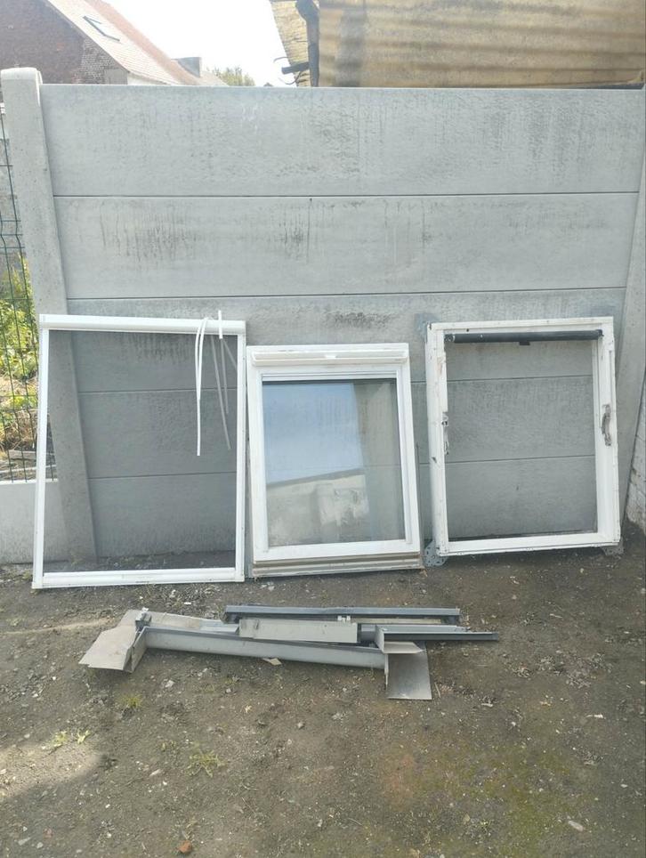 velux 78*98, Doe-het-zelf en Bouw, Raamkozijnen en Schuifdeuren, Zo goed als nieuw, Ophalen