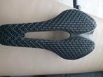 Selle Italia novus superflow evo 3d l3 145mm, Enlèvement ou Envoi, Comme neuf