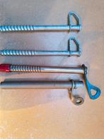 4 vis à glace pour l'alpinisme, Sports & Fitness, Enlèvement ou Envoi, Utilisé, Autres types