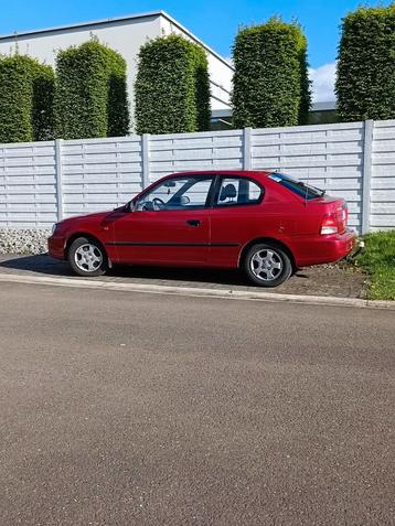Hyundai Accent 1.3 Benzine Orjinaal 98.000km met Gekeurd, Auto's, Hyundai, Accent, Particulier, Te koop, Benzine