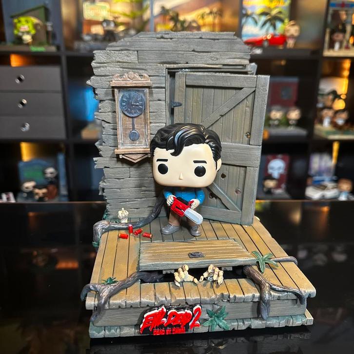 Pack Diorama Evil Dead 2 – Cabane + Funko Pop Ash #1142, Collections, Statues & Figurines, Comme neuf, Enlèvement ou Envoi
