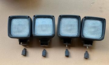 4 werklampen beschikbaar voor biedingen