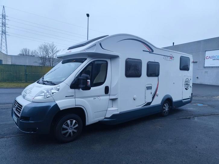 Magnifique camping-car Fiat Roller Team Zefiro en édition li, Caravanes & Camping, Camping-cars, Particulier, Semi-intégral, Fiat