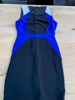 Belle robe de Vila en bleu/noir/blanc (M), Comme neuf, Vila, Taille 38/40 (M), Enlèvement ou Envoi
