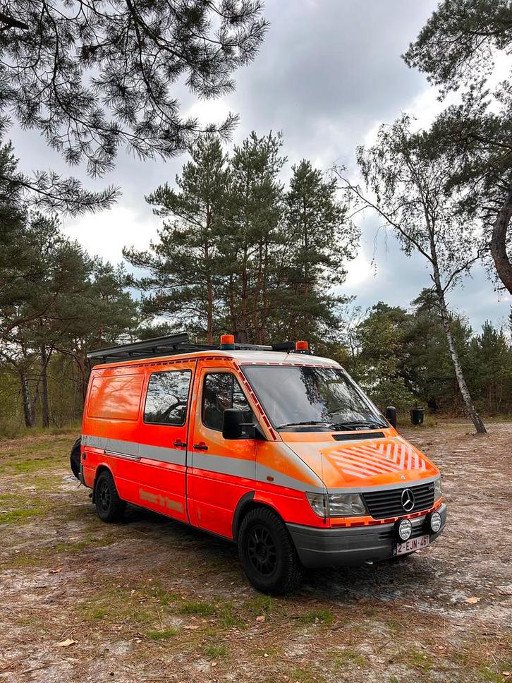 Campervan - 45.000kms - Sprinter 314 - Proffesionele ombouw, Caravans en Kamperen, Mobilhomes, Particulier, Mercedes, Benzine