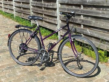 Damesfiets - prima als kotfiets voor student beschikbaar voor biedingen