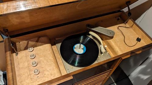 Philips platenspeler meubel AG1000, TV, Hi-fi & Vidéo, Tourne-disques, Utilisé, Tourne-disque, Philips, Enlèvement