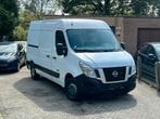 Nissan NV400 2.3dci 125 3,3T L2H2 Euro5 Navi Cruise Airco, Auto's, Voorwielaandrijving, Euro 5, Zwart, 4 cilinders