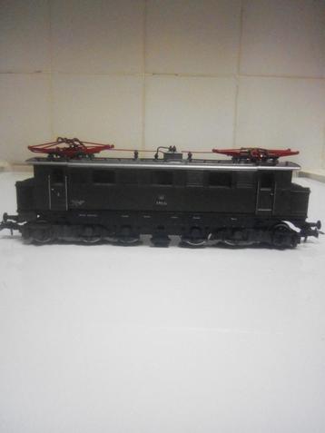 Vend locomotive BR1670.24 OBB  pas SNCB beschikbaar voor biedingen
