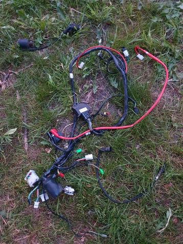 Kabelboom sym fiddle 2 euro 4 carbeurator  beschikbaar voor biedingen