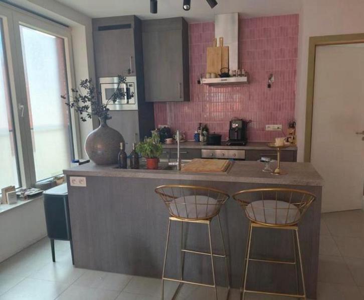 Keuken met eiland Afmetingen eiland 200x80 Achterwand 270, Huis en Inrichting, Keuken | Complete keukens, Zo goed als nieuw, Ophalen