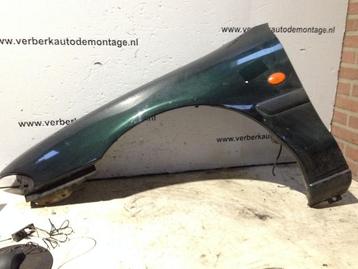 SPATBORD LINKS VOOR Ford Mondeo I (01-1993/09-1996) beschikbaar voor biedingen