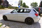 BMW 116d/Airco/Xenon/1st Owner/HISTORY, Auto's, Voorwielaandrijving, Euro 5, Zwart, 4 cilinders
