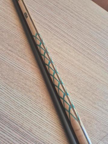 Pdb model chaos green met carbon shaft, Enlèvement ou Envoi, Comme neuf, Queue ou Boules