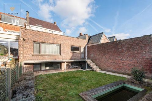 Woning te koop in Ronse, Immo, Huizen en Appartementen te koop, Vrijstaande woning, D