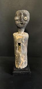 Lobi Bateba figure /  Burkina Faso, Verzenden