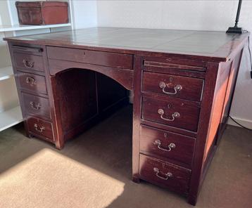 Antieke Engelse notarisbureau – ca. 1900 beschikbaar voor biedingen