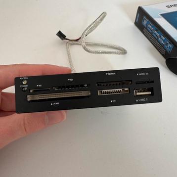 3.5-inch Geheugenkaart lezer voor desktop beschikbaar voor biedingen