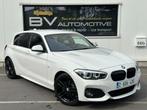 BMW 120i M SPORT AUTOMAAT - ALCANTARA - HiFi - CarPlay, Auto's, BMW, 4 cilinders, Alcantara, Wit, Bedrijf