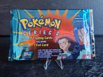 Pokémon Topps boosterpack "Series 2" Blue Logo, Ophalen of Verzenden, Zo goed als nieuw, Booster, Foil