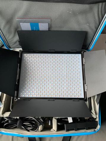 Nanlite MixPanel 150 Bicolor + RGB LED paneel beschikbaar voor biedingen