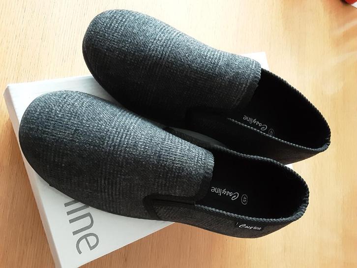 CHARANTAISES POUR HOMME. P.45., Vêtements | Hommes, Chaussures, Neuf, Pantoufles, Autres couleurs, Enlèvement ou Envoi