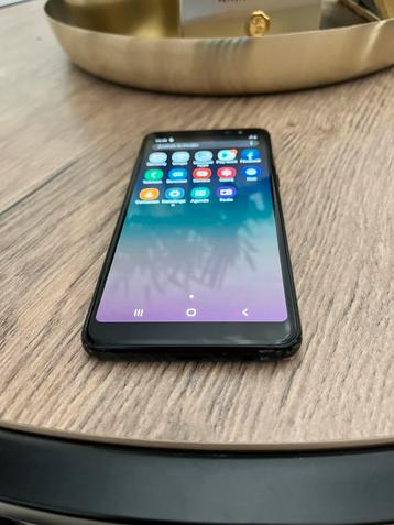 Samsung Galaxy A8 top staat krasvrij Geen enkele kras beschikbaar voor biedingen