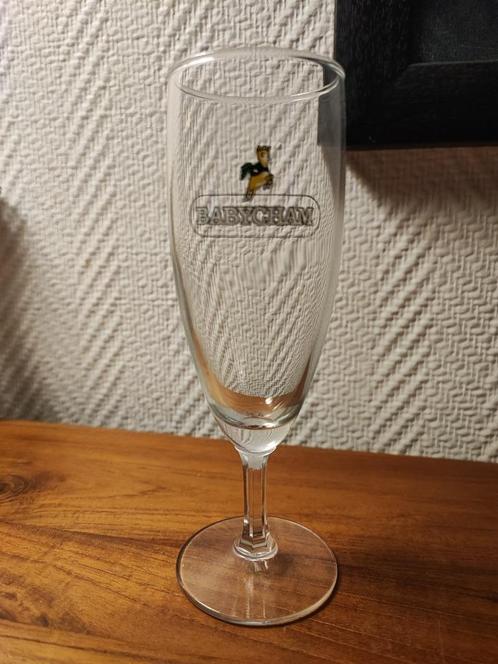 Babycham Glas, Verzamelen, Glas en Drinkglazen, Zo goed als nieuw, Ophalen of Verzenden