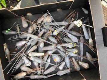 53 lichte ankerloden; ideaal voor strandvisserij beschikbaar voor biedingen