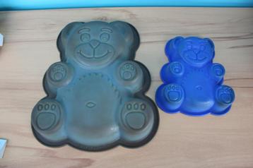 Bakvormen 'beer' (silicone) beschikbaar voor biedingen