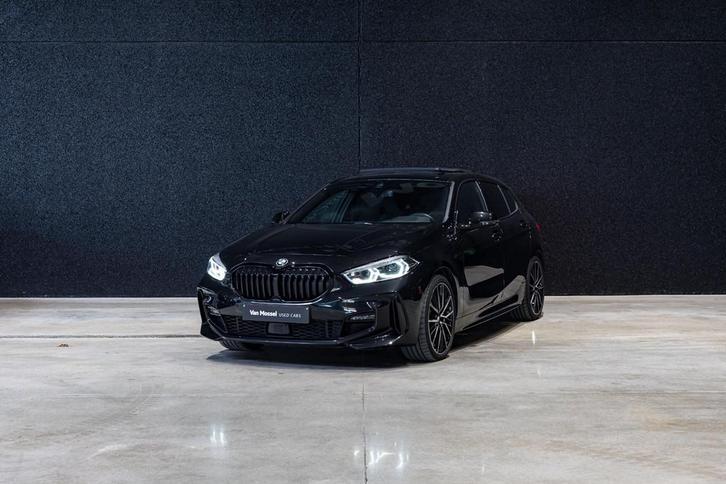BMW 1-serie 118i A M-SPORT - PANO - HEAD UP - LEDER - SCHADO, Auto's, BMW, Bedrijf, Te koop, 1 Reeks, ABS, Airbags, Airconditioning