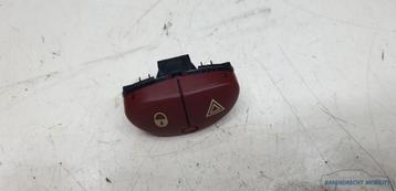 Alarmlicht schakelaar Peugeot 206 (2A/C) 1998 1999 2000 2001 beschikbaar voor biedingen