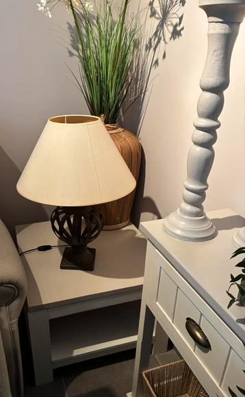 Mooie lampedaire uit dure winkel voor super prijsje beschikbaar voor biedingen