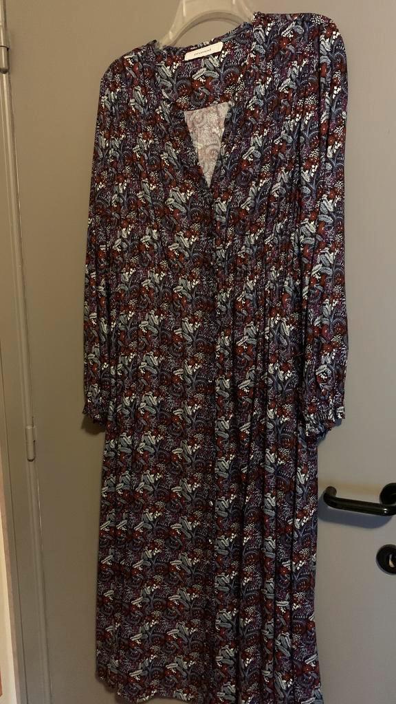 Lange jurk maat 42, Kleding | Dames, Jurken, Zo goed als nieuw, Maat 42/44 (L), Overige kleuren, Onder de knie, Ophalen of Verzenden